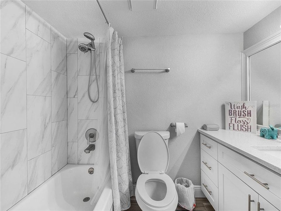 For Sale: $149,999 (2 beds, 2 baths, 1072 Square Feet)