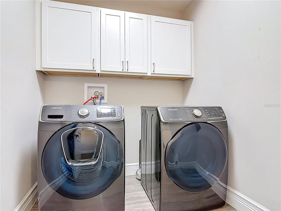 待售: $399,000 (3 贝兹, 2 浴室, 1523 平方英尺)