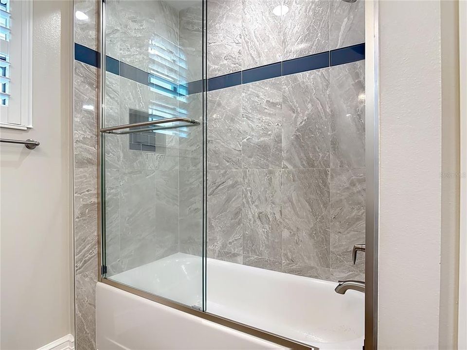 待售: $399,000 (3 贝兹, 2 浴室, 1523 平方英尺)