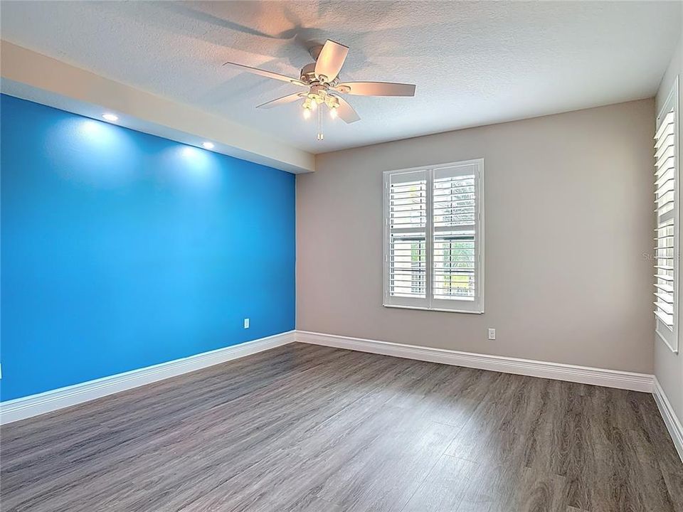 待售: $399,000 (3 贝兹, 2 浴室, 1523 平方英尺)