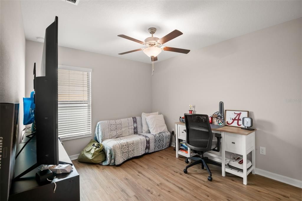 For Sale: $319,900 (3 beds, 2 baths, 1451 Square Feet)