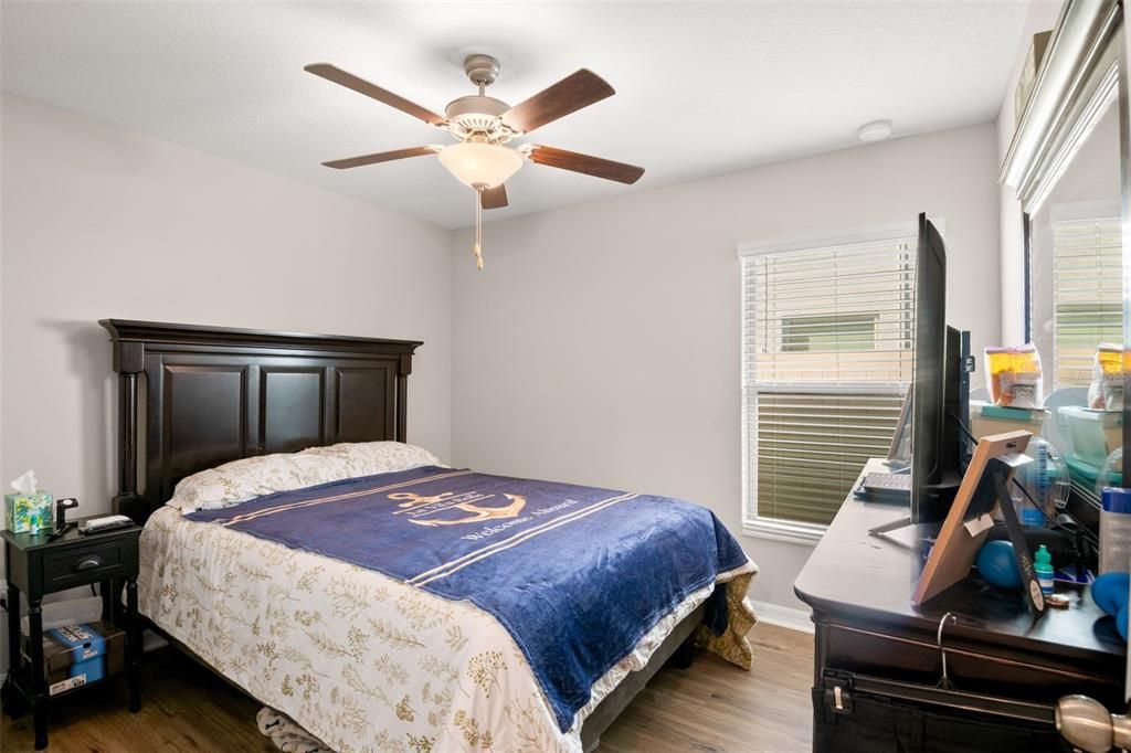 For Sale: $319,900 (3 beds, 2 baths, 1451 Square Feet)