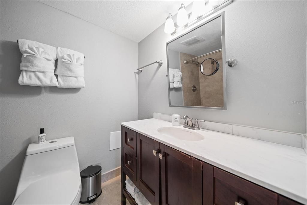 For Sale: $849,000 (3 beds, 2 baths, 1200 Square Feet)