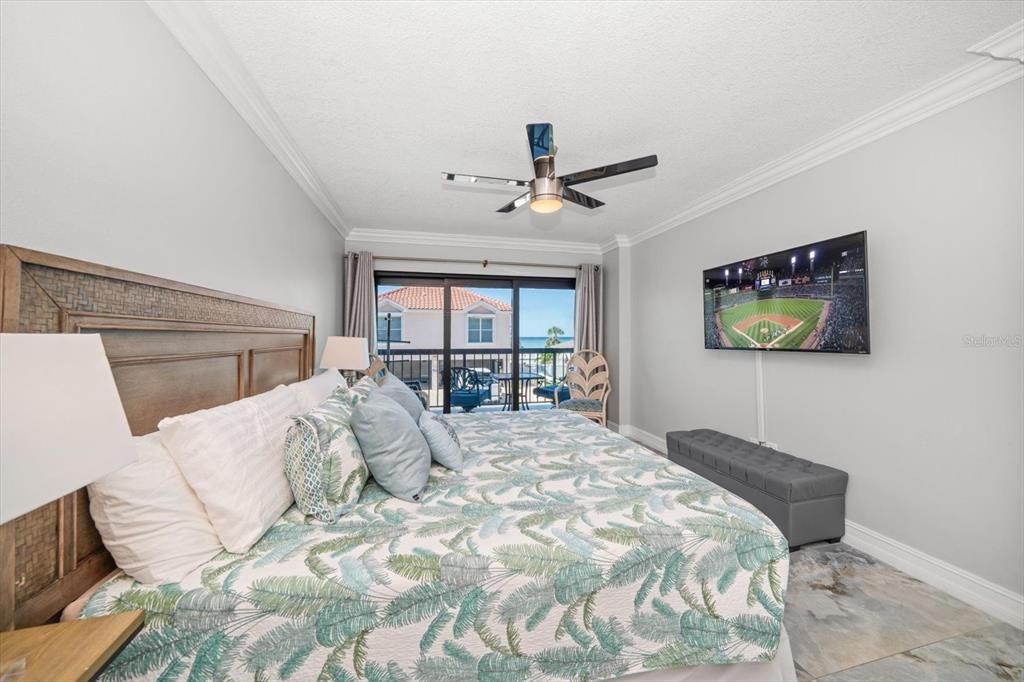 For Sale: $849,000 (3 beds, 2 baths, 1200 Square Feet)