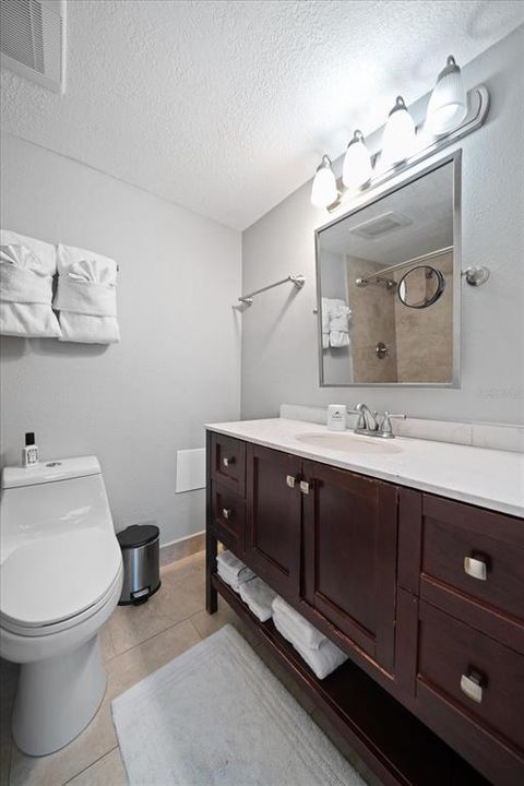 For Sale: $849,000 (3 beds, 2 baths, 1200 Square Feet)