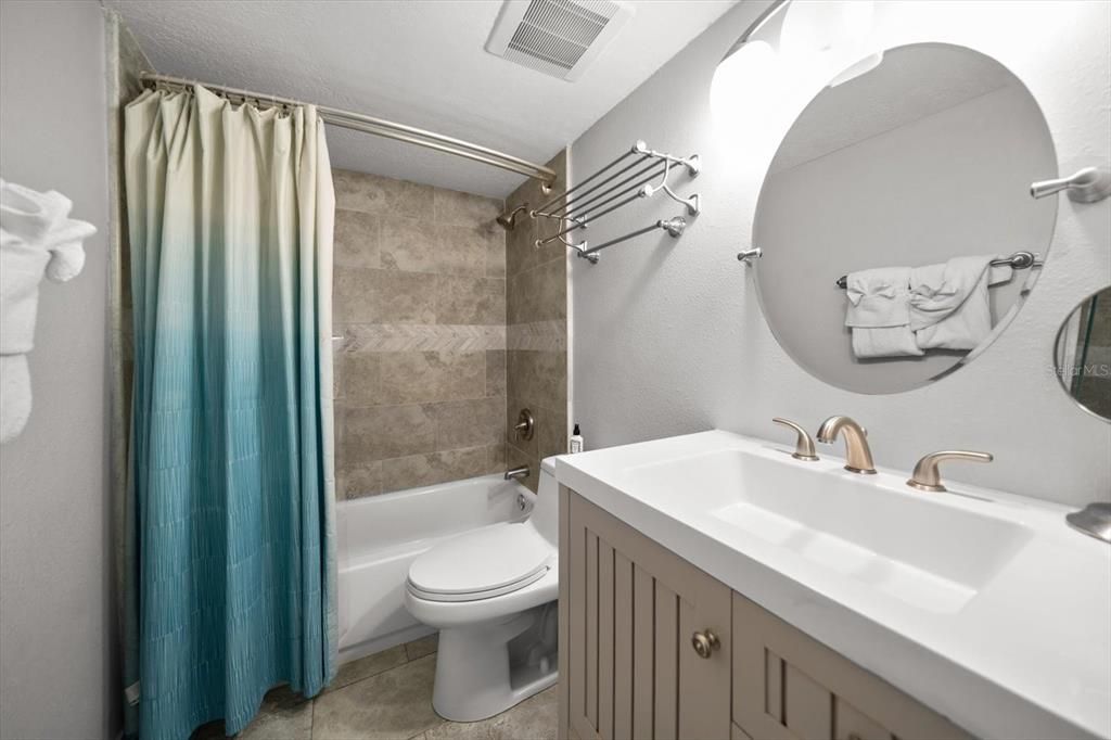 For Sale: $849,000 (3 beds, 2 baths, 1200 Square Feet)