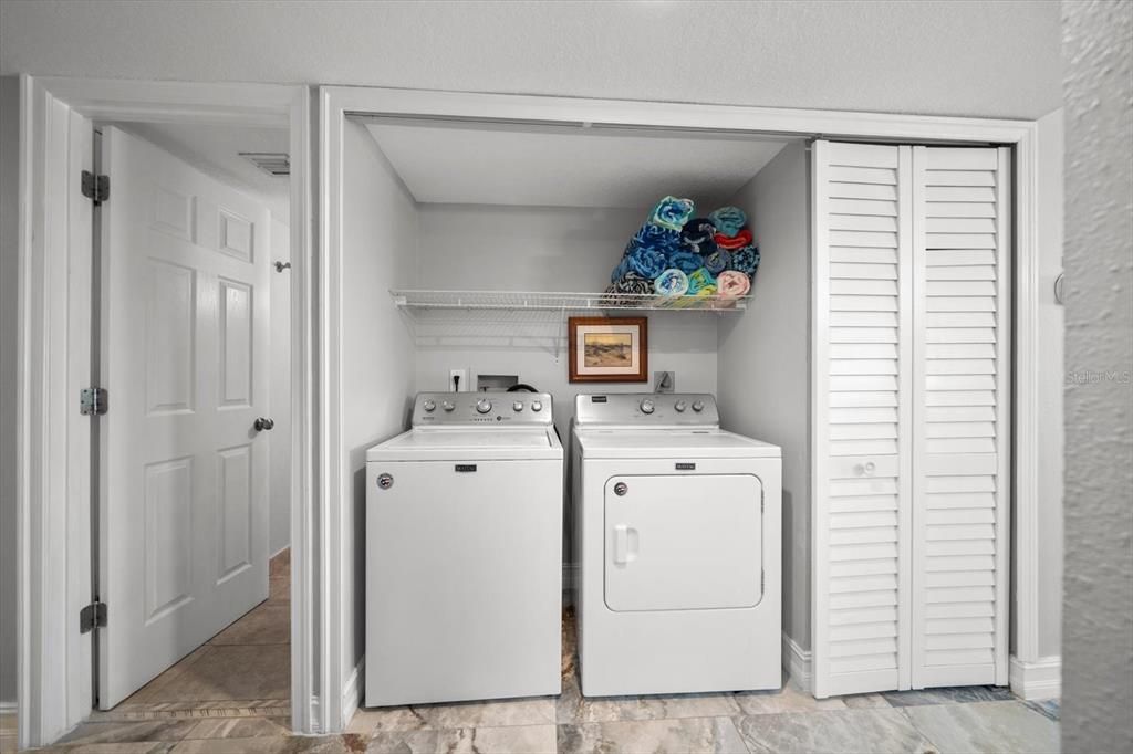 For Sale: $849,000 (3 beds, 2 baths, 1200 Square Feet)