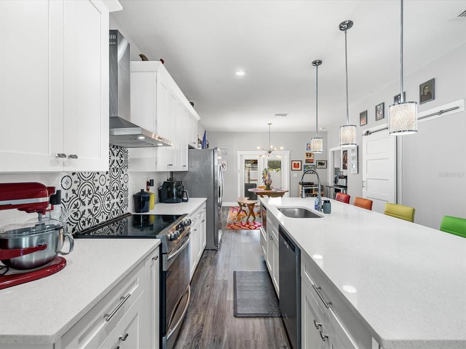 待售: $443,000 (3 贝兹, 2 浴室, 1484 平方英尺)