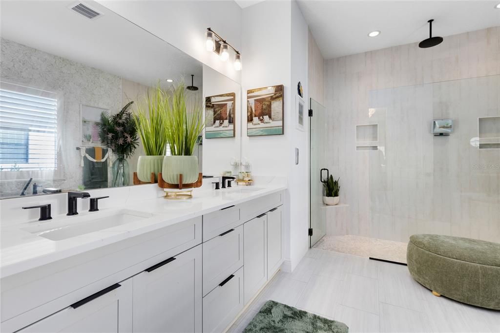 For Sale: $2,299,000 (4 beds, 4 baths, 4860 Square Feet)