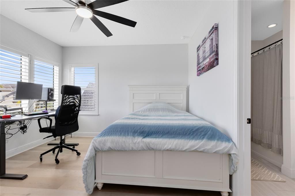 For Sale: $2,299,000 (4 beds, 4 baths, 4860 Square Feet)