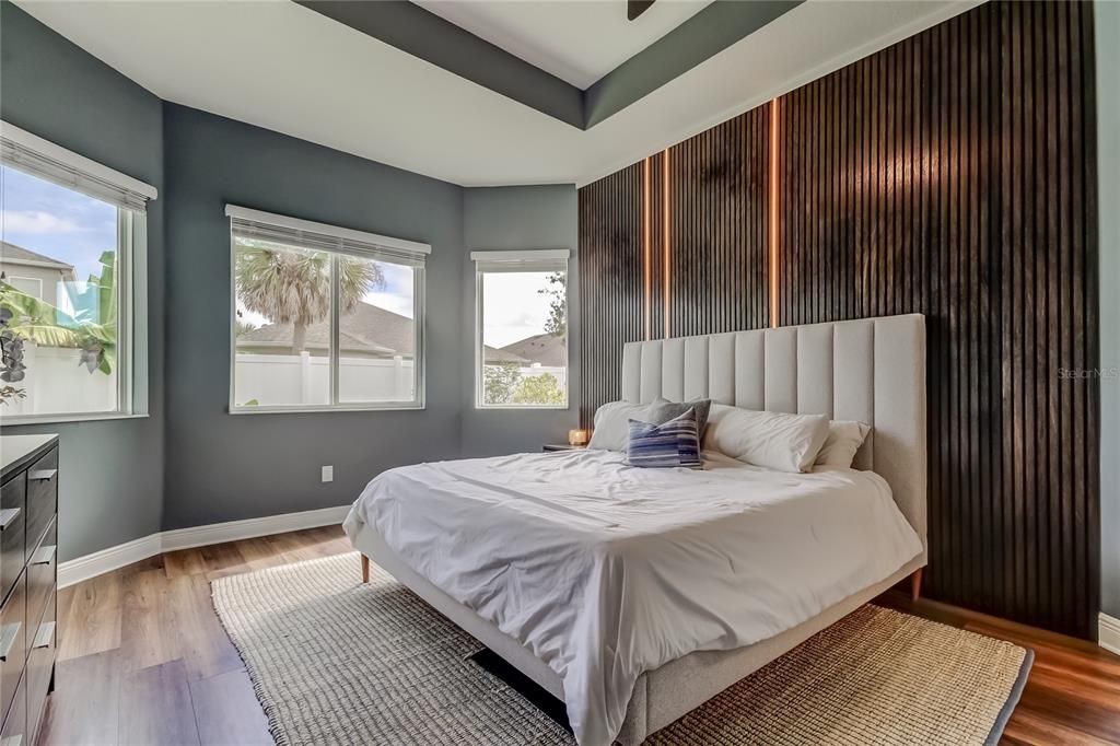 Activo con contrato: $540,000 (3 camas, 2 baños, 2200 Pies cuadrados)