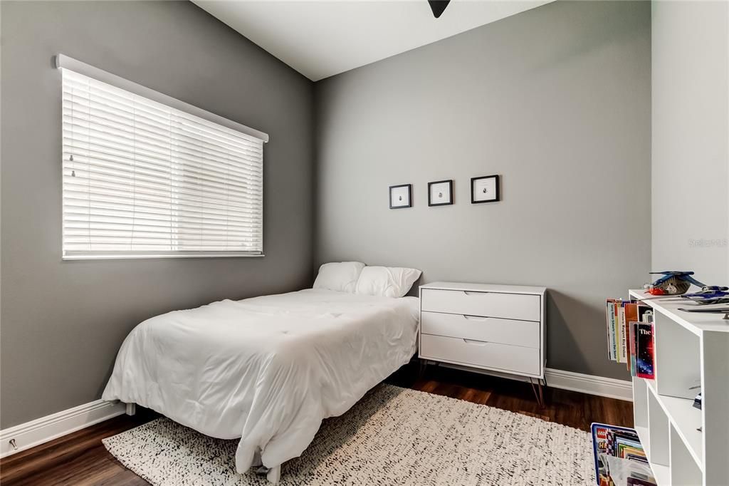 Activo con contrato: $540,000 (3 camas, 2 baños, 2200 Pies cuadrados)