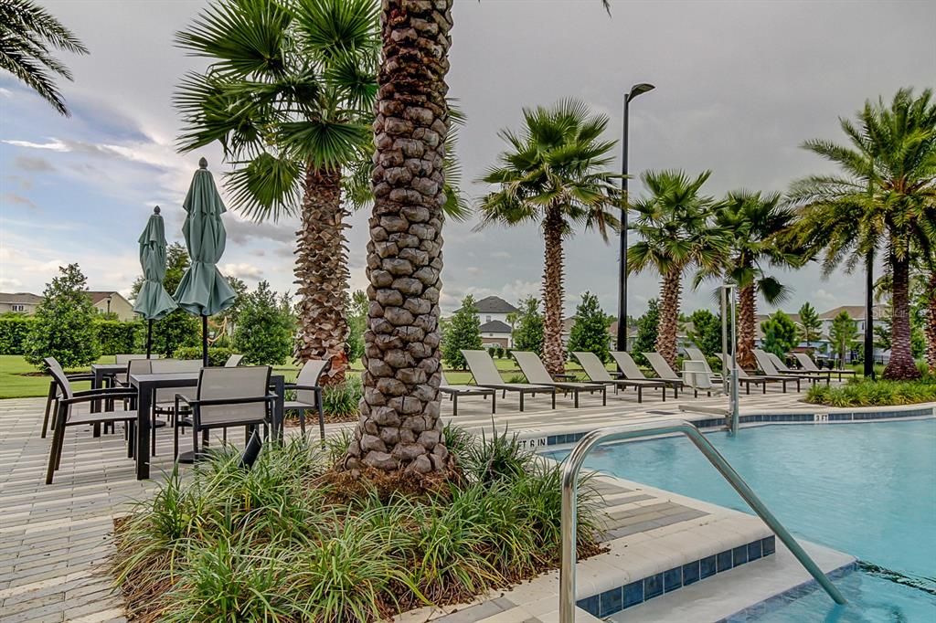 Activo con contrato: $540,000 (3 camas, 2 baños, 2200 Pies cuadrados)