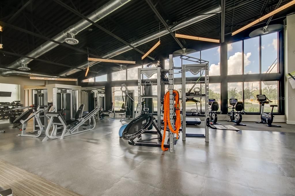 Activo con contrato: $540,000 (3 camas, 2 baños, 2200 Pies cuadrados)