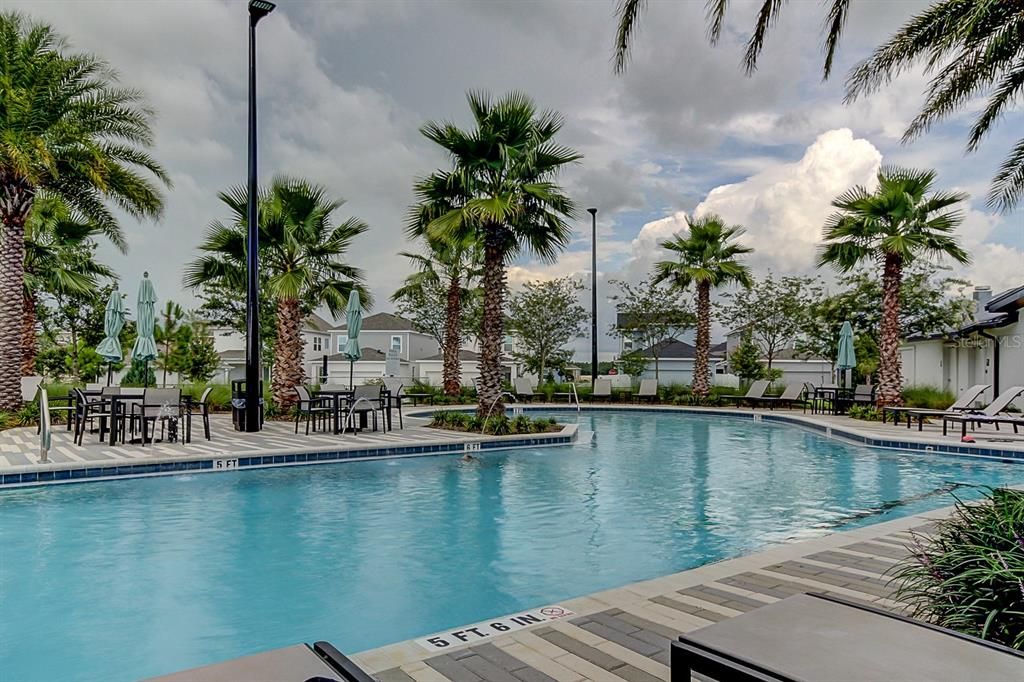 Activo con contrato: $540,000 (3 camas, 2 baños, 2200 Pies cuadrados)