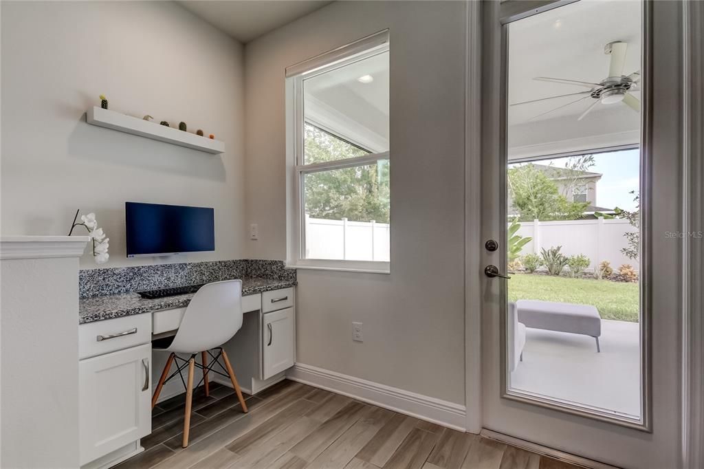 Activo con contrato: $540,000 (3 camas, 2 baños, 2200 Pies cuadrados)