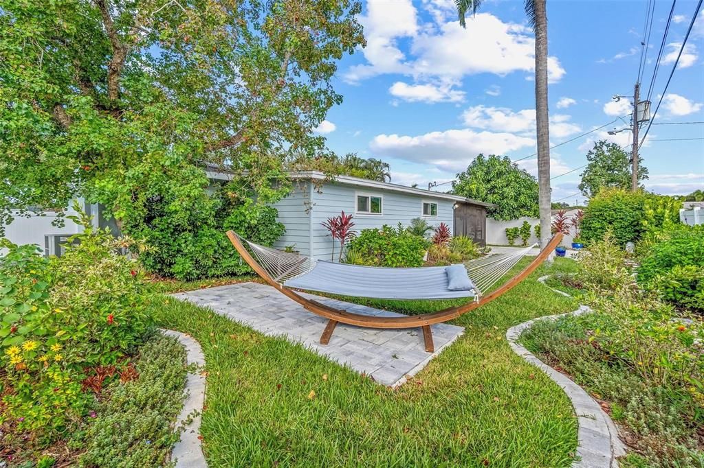 合同活跃: $499,999 (3 贝兹, 2 浴室, 1543 平方英尺)