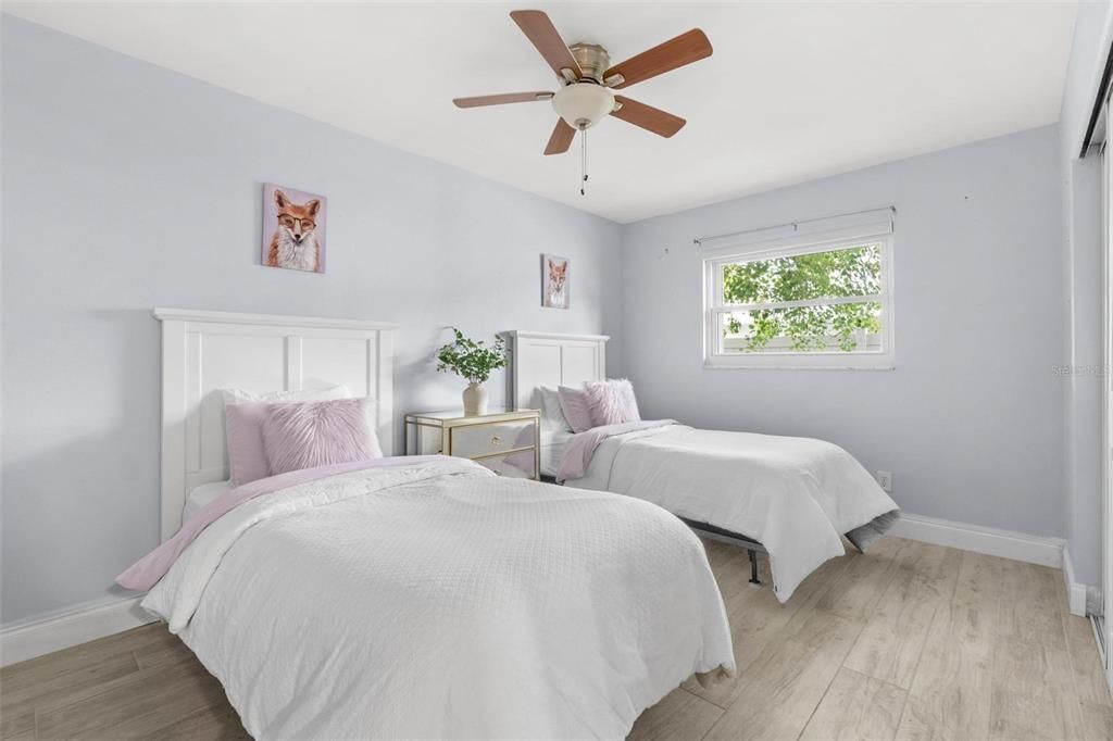 合同活跃: $499,999 (3 贝兹, 2 浴室, 1543 平方英尺)