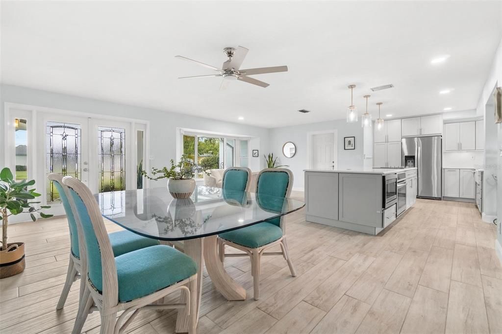 合同活跃: $499,999 (3 贝兹, 2 浴室, 1543 平方英尺)