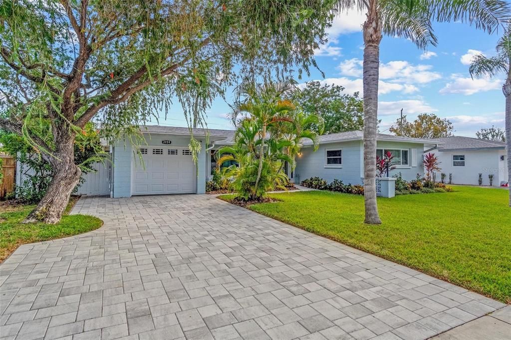 合同活跃: $499,999 (3 贝兹, 2 浴室, 1543 平方英尺)