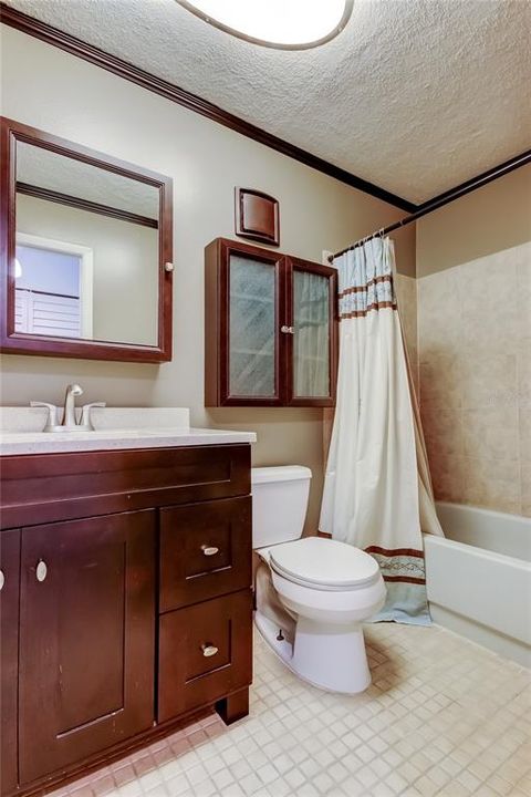 Active With Contract: $260,000 (3 beds, 2 baths, 1230 Square Feet)