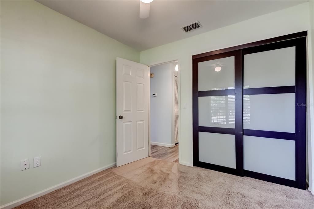 Active With Contract: $260,000 (3 beds, 2 baths, 1230 Square Feet)