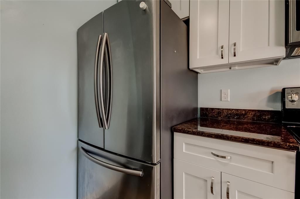 Active With Contract: $260,000 (3 beds, 2 baths, 1230 Square Feet)