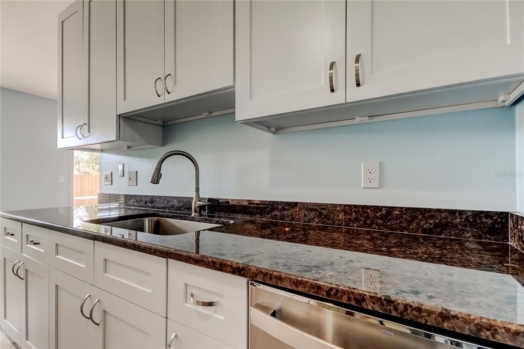 Active With Contract: $260,000 (3 beds, 2 baths, 1230 Square Feet)