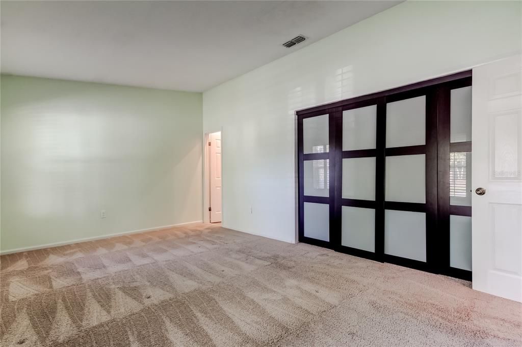 Active With Contract: $260,000 (3 beds, 2 baths, 1230 Square Feet)