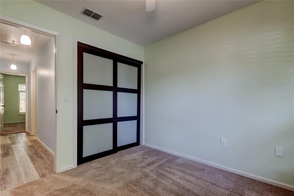 Active With Contract: $260,000 (3 beds, 2 baths, 1230 Square Feet)