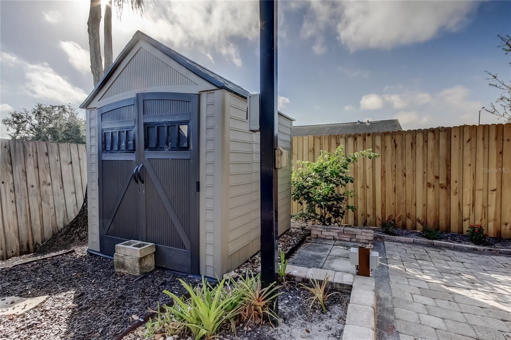 Active With Contract: $260,000 (3 beds, 2 baths, 1230 Square Feet)