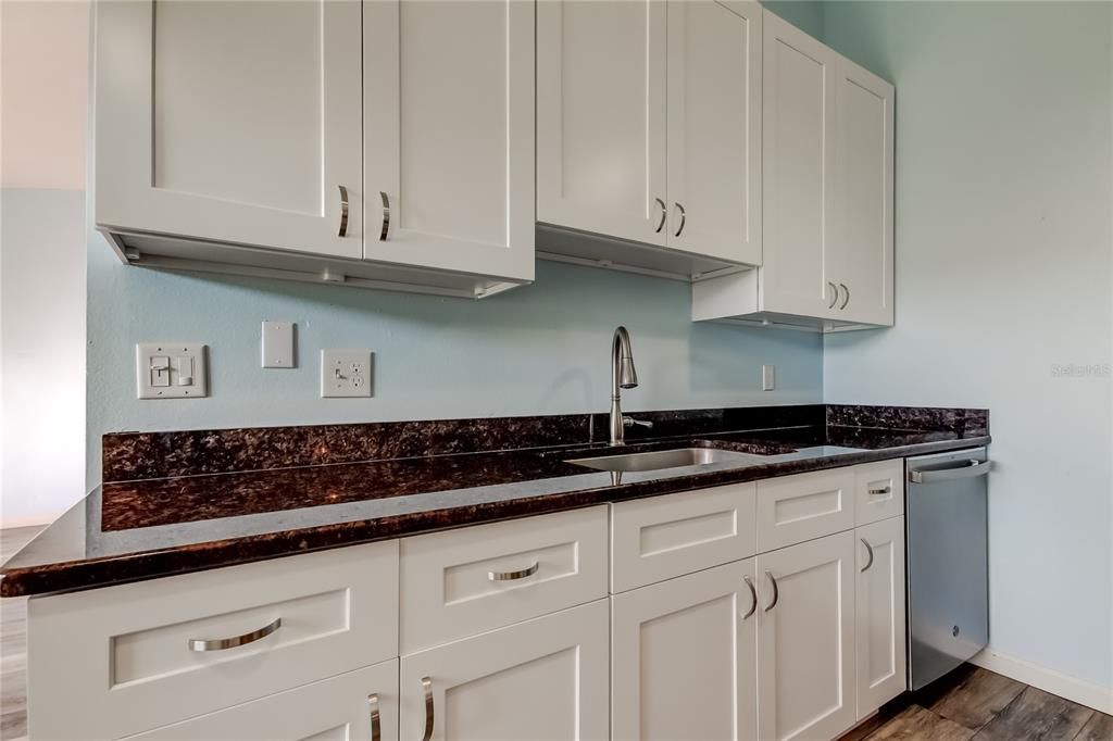 Active With Contract: $260,000 (3 beds, 2 baths, 1230 Square Feet)