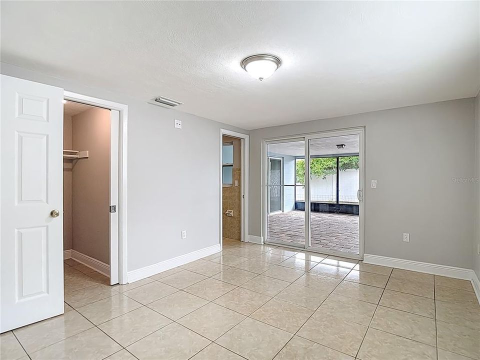 Active With Contract: $250,000 (3 beds, 2 baths, 1446 Square Feet)