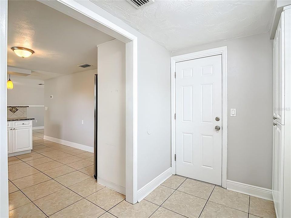 Active With Contract: $250,000 (3 beds, 2 baths, 1446 Square Feet)