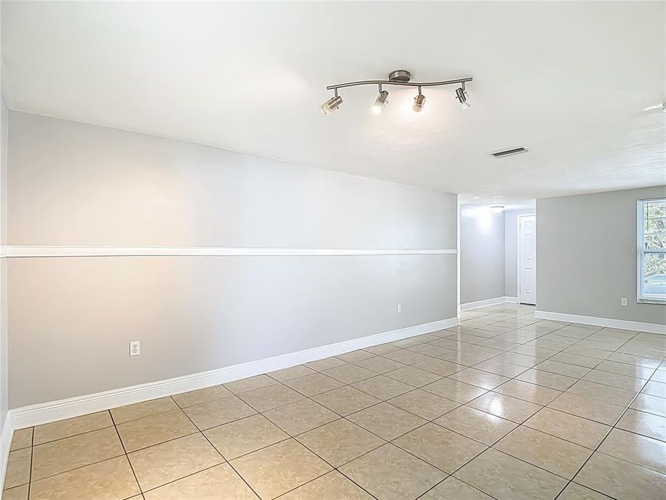 Active With Contract: $250,000 (3 beds, 2 baths, 1446 Square Feet)