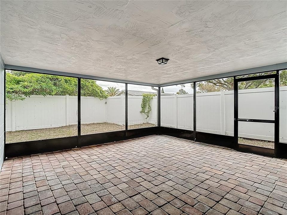 Active With Contract: $250,000 (3 beds, 2 baths, 1446 Square Feet)