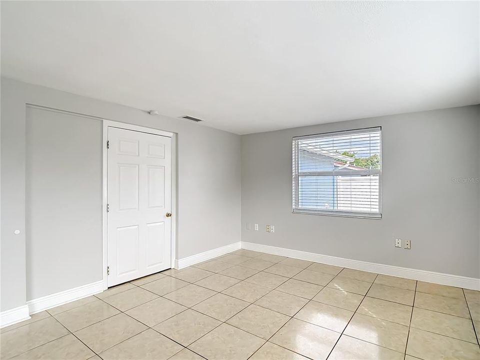 Active With Contract: $250,000 (3 beds, 2 baths, 1446 Square Feet)