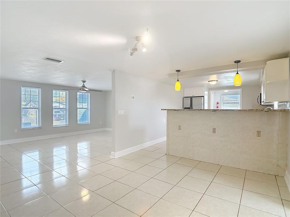 Active With Contract: $250,000 (3 beds, 2 baths, 1446 Square Feet)