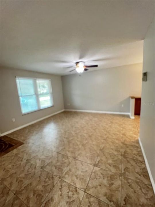 For Rent: $1,750 (2 beds, 2 baths, 976 Square Feet)
