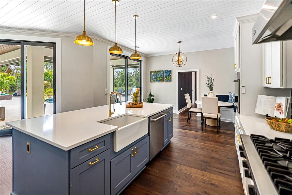 For Sale: $3,500,000 (6 beds, 5 baths, 6023 Square Feet)