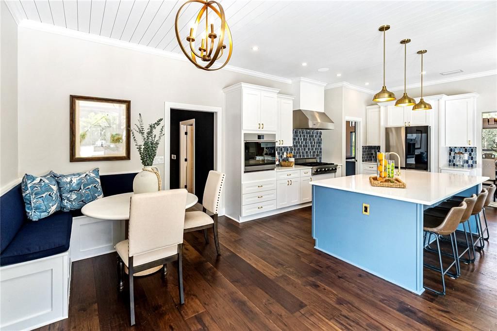 For Sale: $3,500,000 (6 beds, 5 baths, 6023 Square Feet)