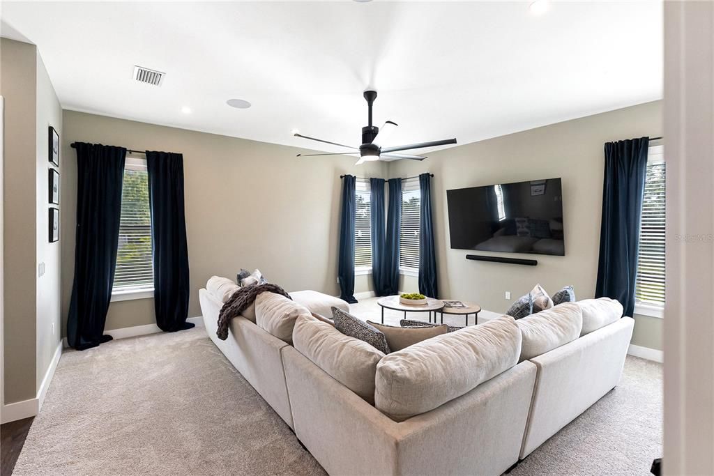 For Sale: $3,500,000 (6 beds, 5 baths, 6023 Square Feet)