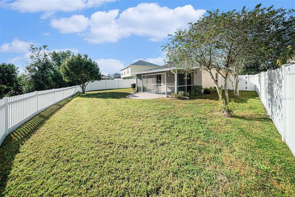 For Sale: $335,000 (3 beds, 2 baths, 1468 Square Feet)