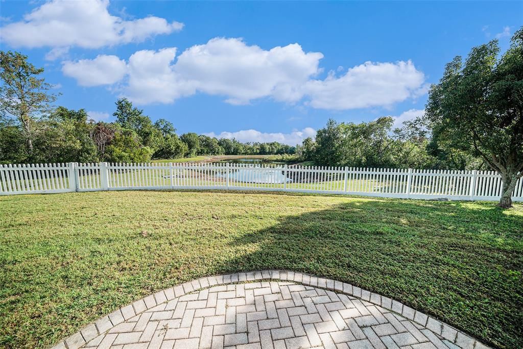 For Sale: $335,000 (3 beds, 2 baths, 1468 Square Feet)