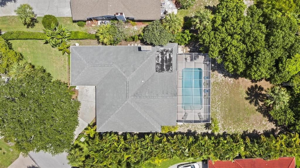 出租: $6,000 (3 贝兹, 2 浴室, 2251 平方英尺)