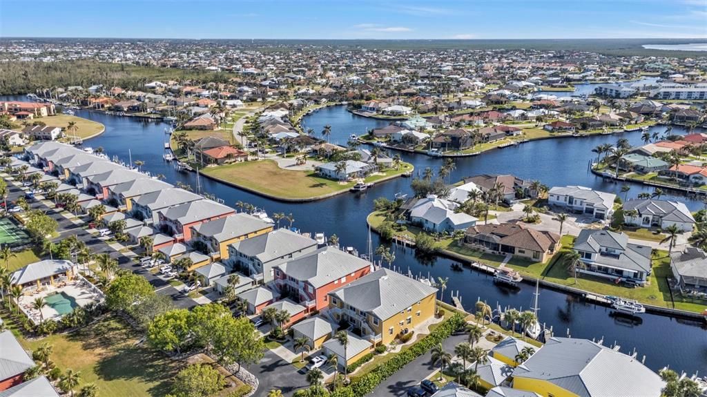 For Sale: $345,000 (3 beds, 2 baths, 1517 Square Feet)