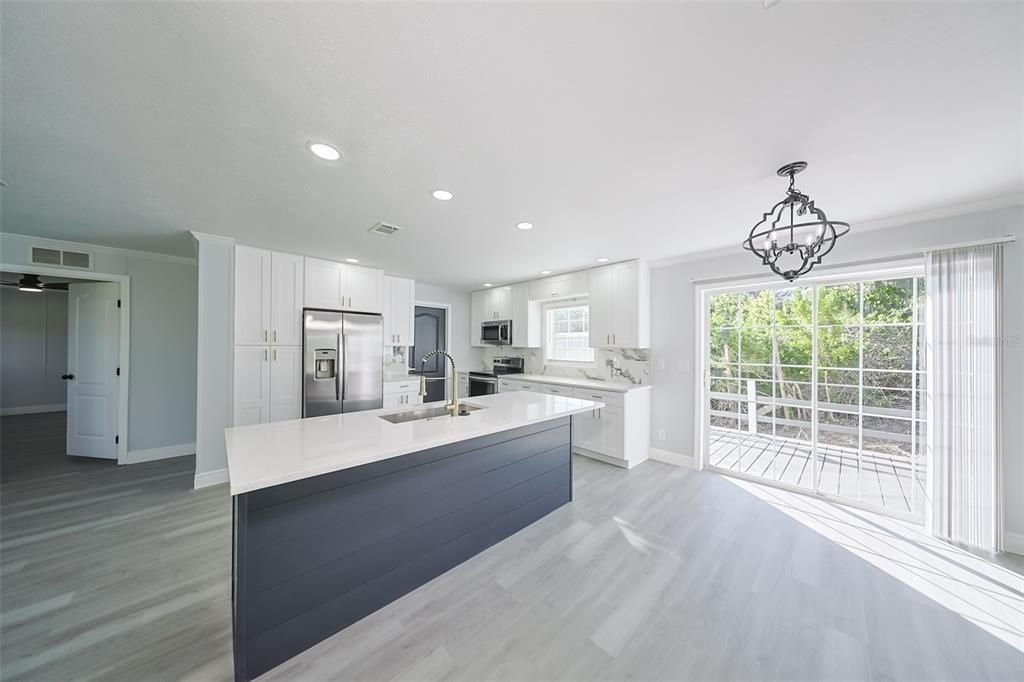 Active With Contract: $360,000 (5 beds, 2 baths, 2052 Square Feet)