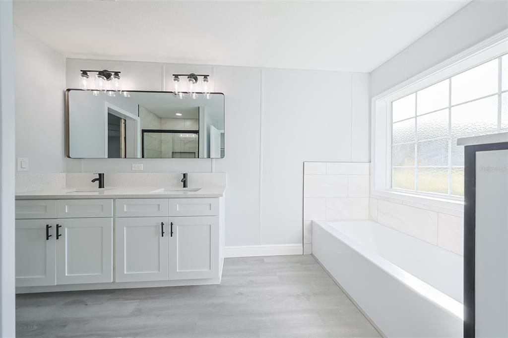 Active With Contract: $360,000 (5 beds, 2 baths, 2052 Square Feet)