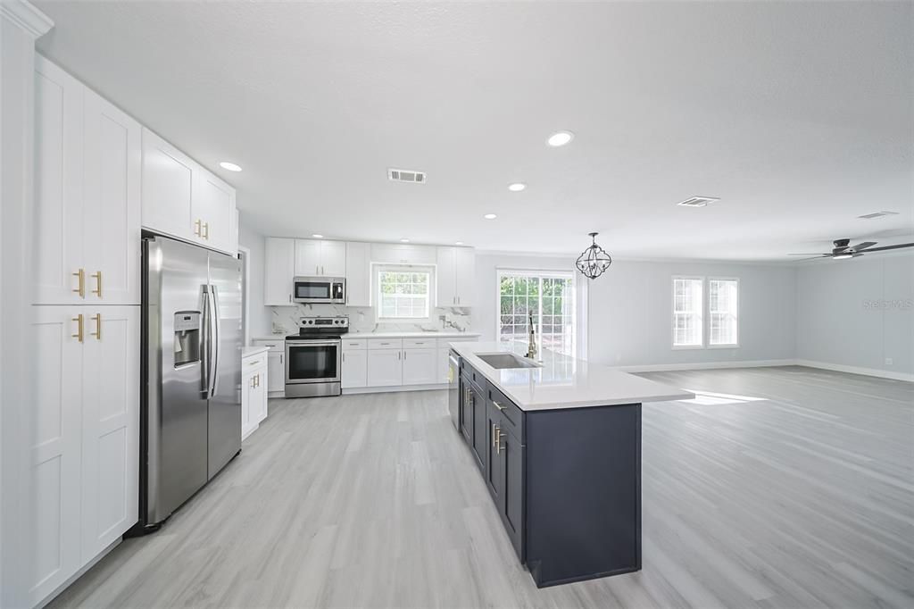 Active With Contract: $360,000 (5 beds, 2 baths, 2052 Square Feet)