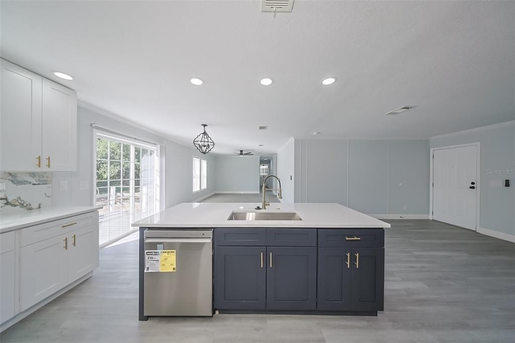 Active With Contract: $360,000 (5 beds, 2 baths, 2052 Square Feet)